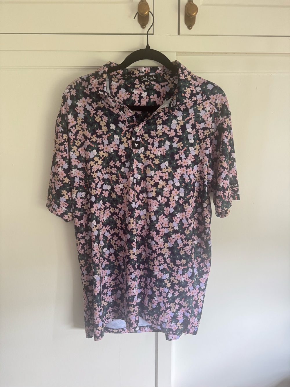 Bad Birdie Men’s Floral Short-Sleeve Golf Shirt - Pink Floral on Black